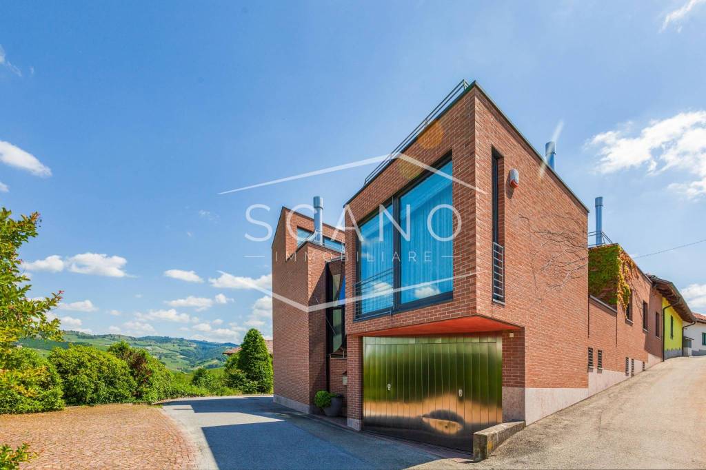 casa indipendente in vendita ad Alba