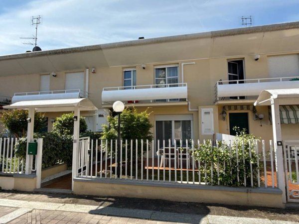 casa indipendente in vendita ad Alba