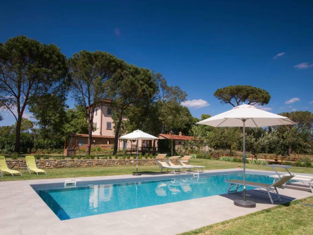 casa indipendente in vendita ad Alba in zona Mussotto