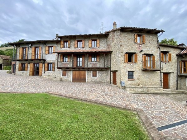 casa indipendente in vendita ad Alba