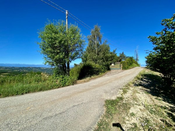 terreno edificabile in vendita ad Alba