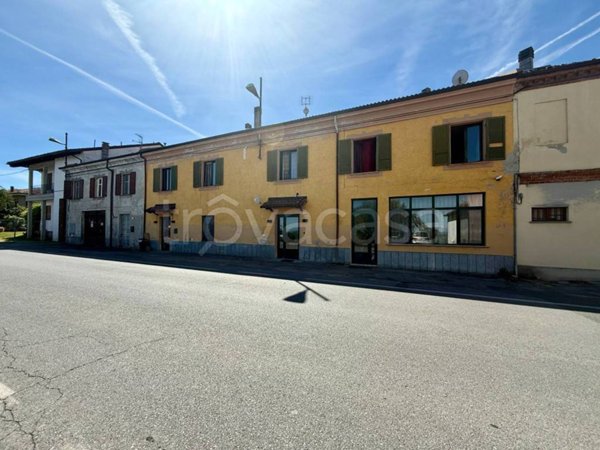 casa indipendente in vendita ad Alba