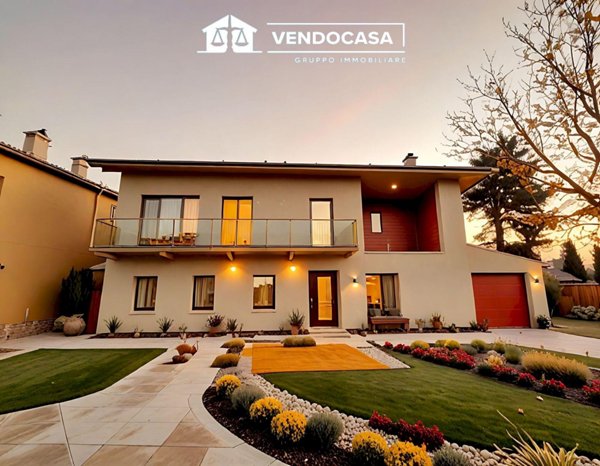 casa indipendente in vendita ad Alba