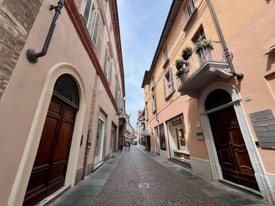 appartamento in vendita ad Alba