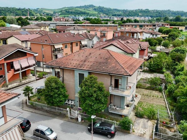 appartamento in vendita ad Alba