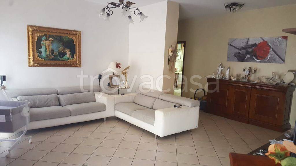 appartamento in vendita ad Alba