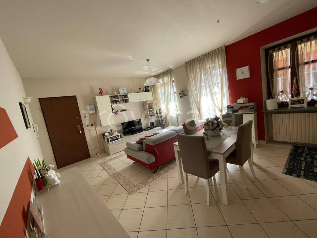 appartamento in vendita ad Alba