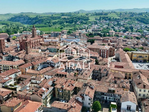 casa indipendente in vendita ad Alba
