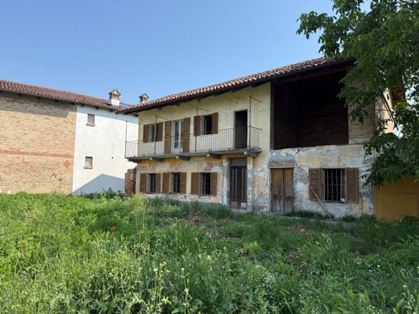 casa indipendente in vendita ad Alba