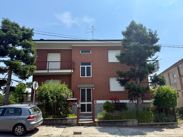appartamento in vendita ad Alba