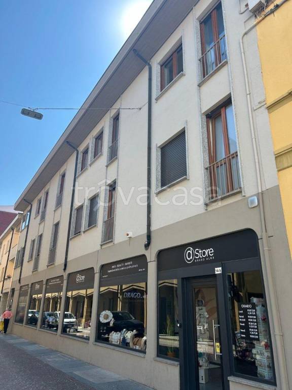appartamento in vendita ad Alba