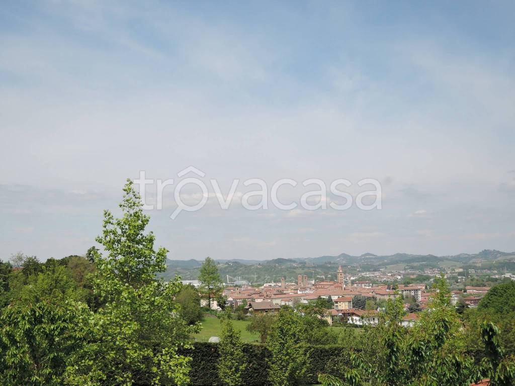 casa indipendente in vendita ad Alba