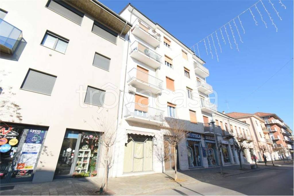 appartamento in vendita ad Alba