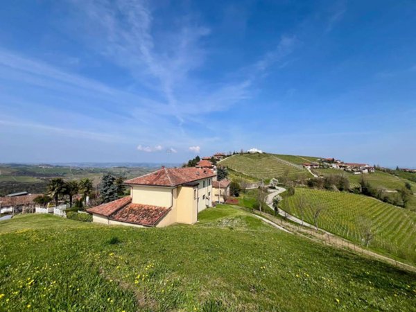 casa indipendente in vendita ad Alba