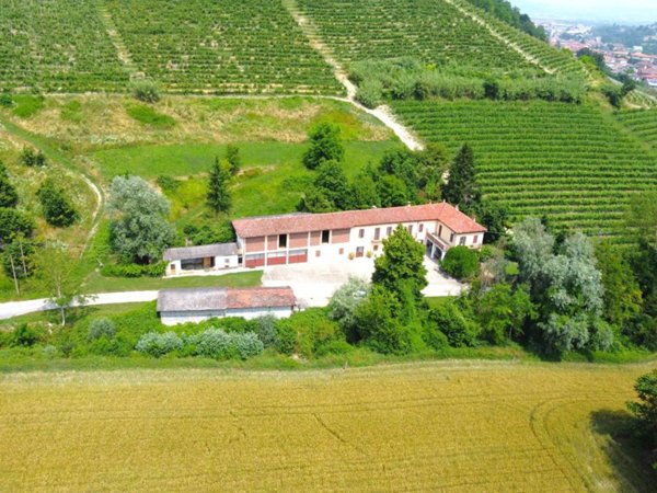 casa indipendente in vendita ad Alba