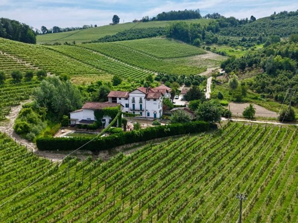 casa indipendente in vendita ad Alba