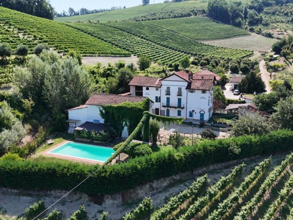 casa indipendente in vendita ad Alba