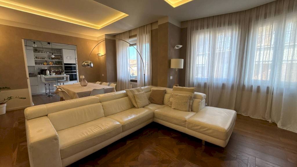 appartamento in vendita ad Alba