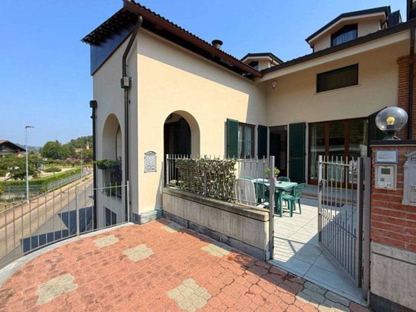 casa indipendente in vendita ad Alba