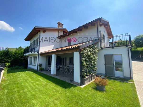 casa indipendente in vendita ad Alba