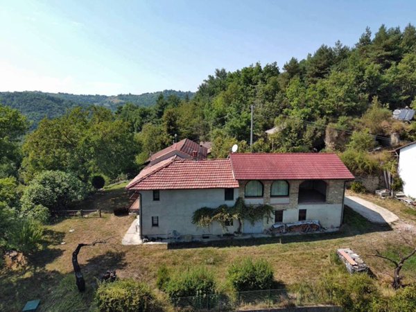 casa indipendente in vendita ad Alba