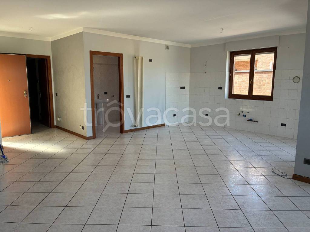 appartamento in vendita ad Alba