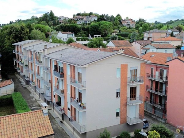 appartamento in vendita ad Alba