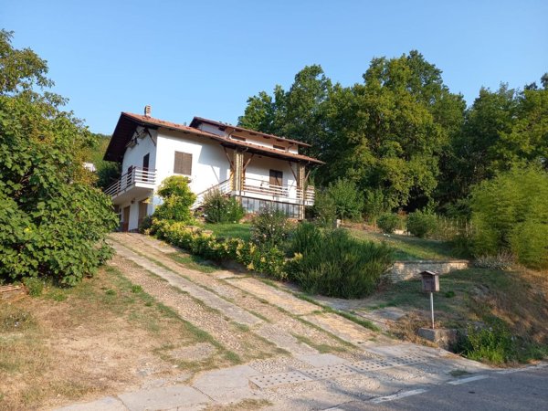 casa indipendente in vendita ad Alba