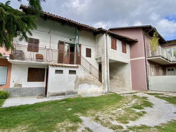 casa indipendente in vendita ad Alba