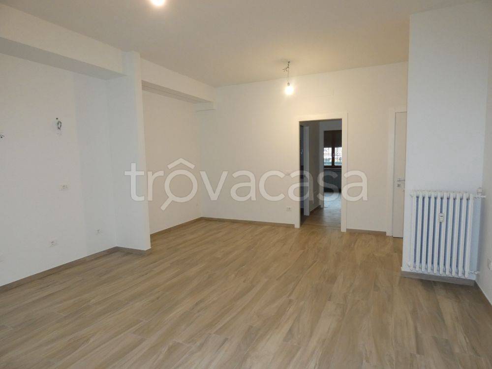 appartamento in vendita ad Alba