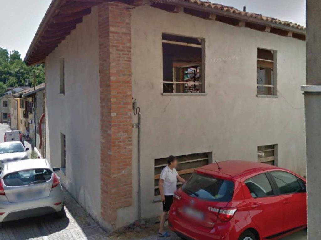 casa indipendente in vendita ad Alba