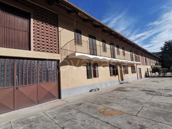 casa indipendente in vendita ad Alba