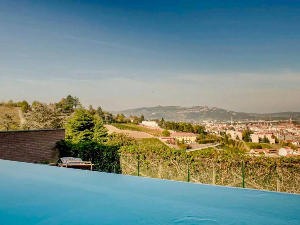 casa indipendente in vendita ad Alba