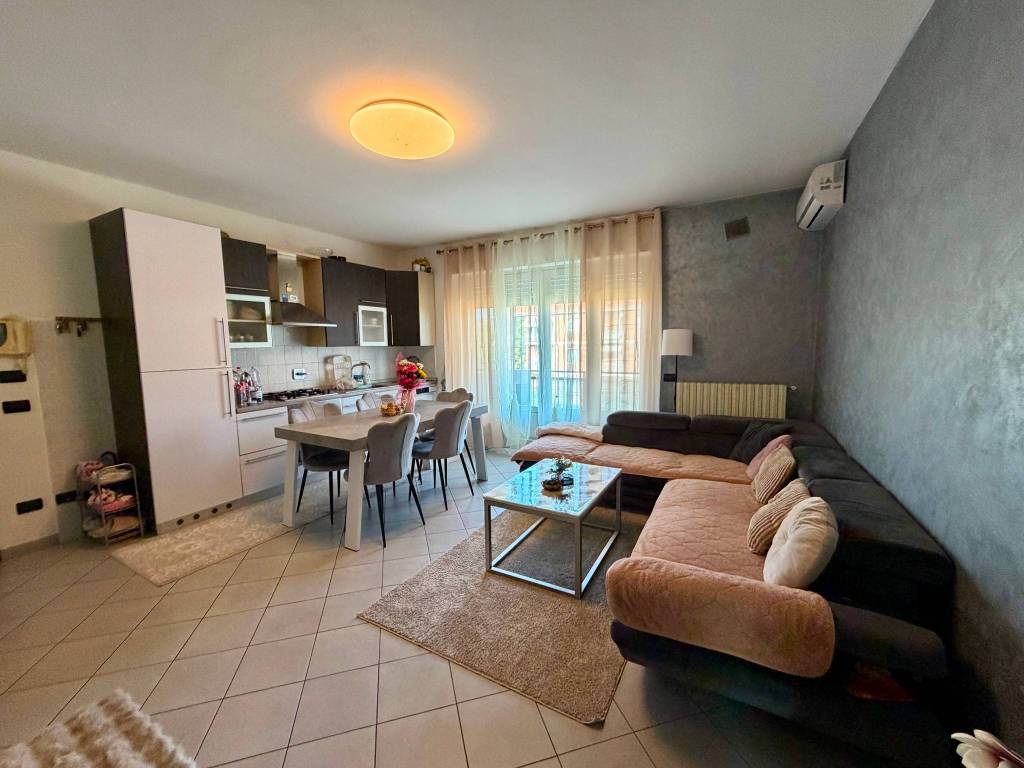 appartamento in vendita ad Alba in zona Mussotto