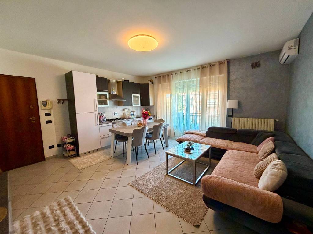 appartamento in vendita ad Alba in zona Mussotto