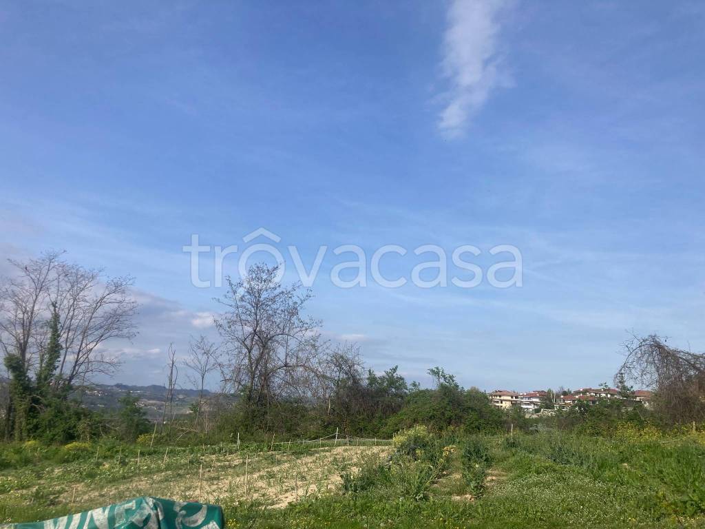 terreno edificabile in vendita ad Alba