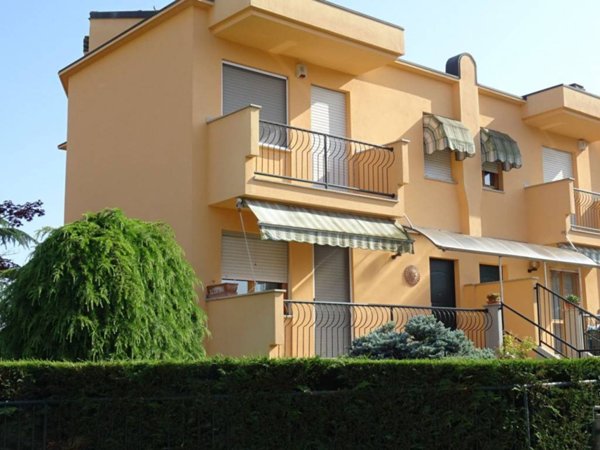 casa indipendente in vendita ad Alba