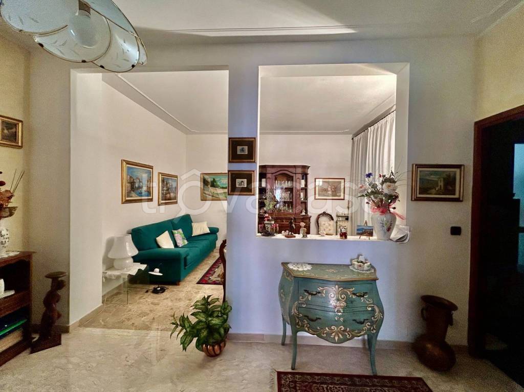 appartamento in vendita ad Alba