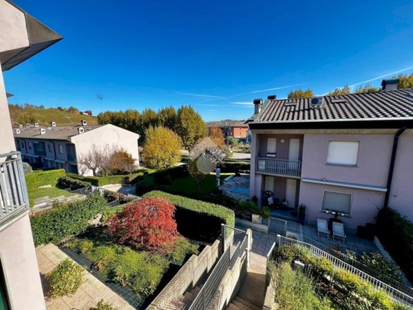 casa indipendente in vendita ad Alba