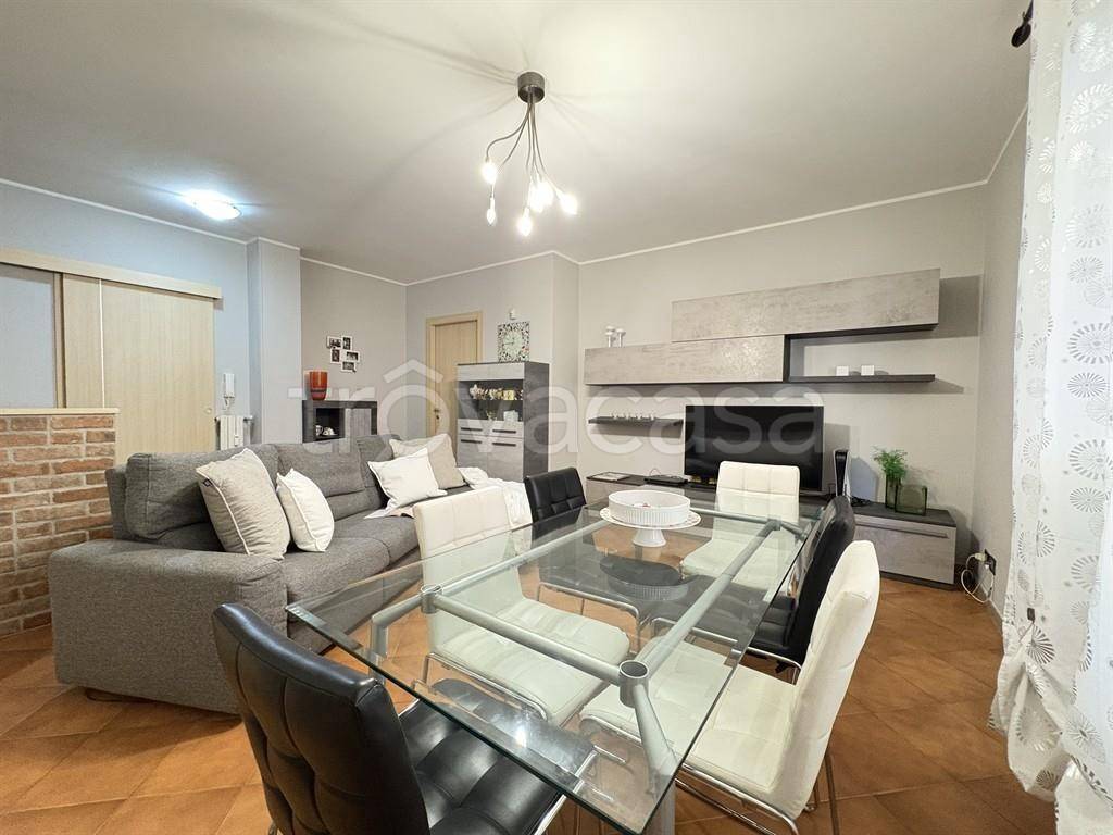 appartamento in vendita ad Alba