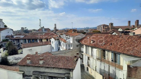 appartamento in vendita ad Alba