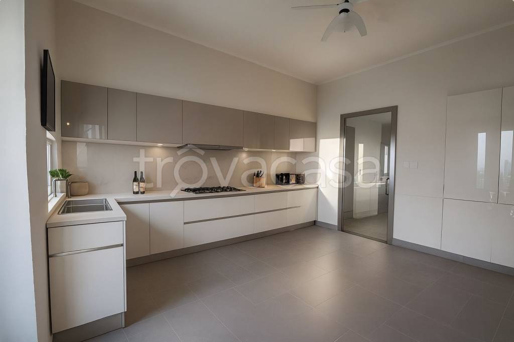 appartamento in vendita ad Alba