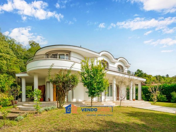 casa indipendente in vendita ad Alba