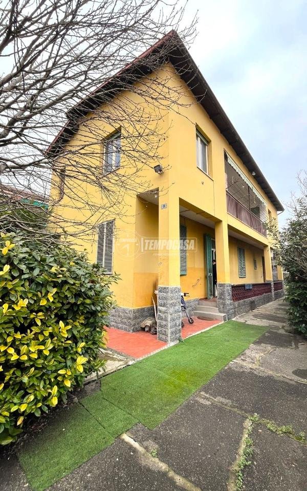 casa indipendente in vendita ad Alba