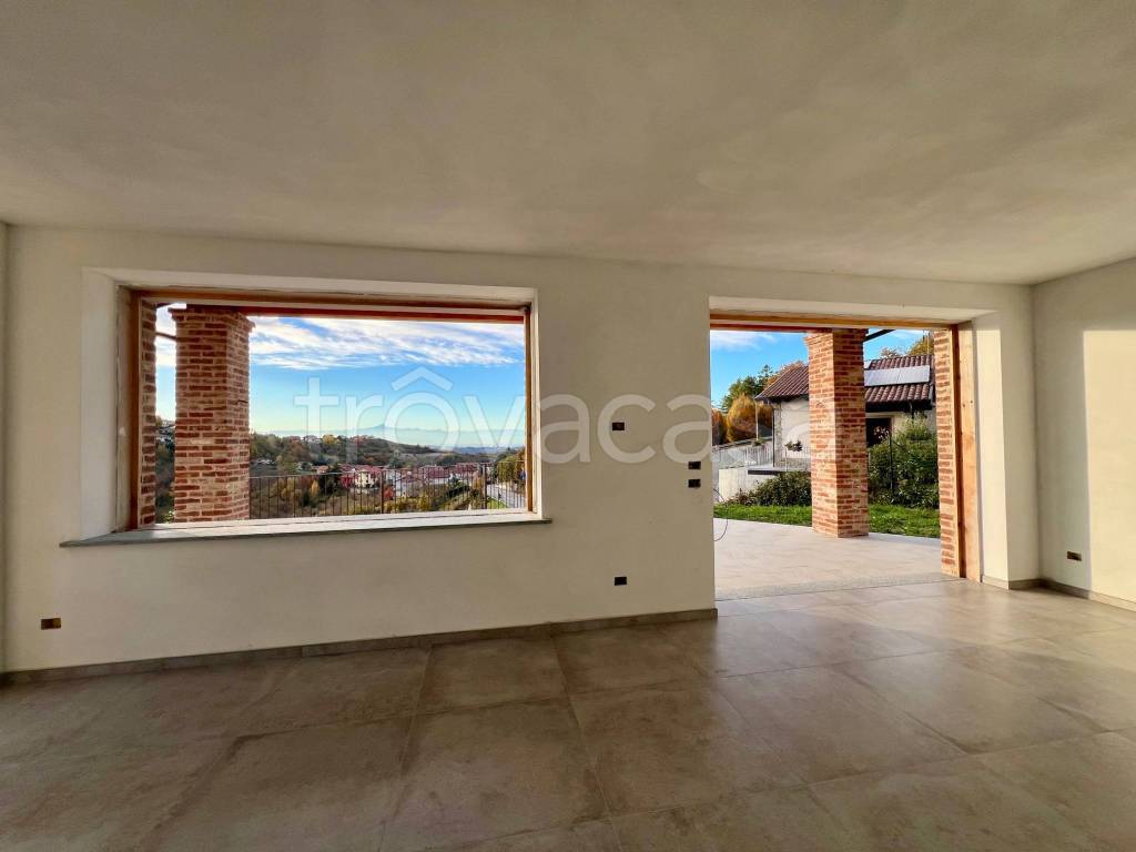 casa indipendente in vendita ad Alba