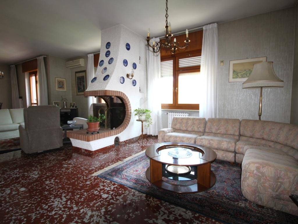 appartamento in vendita ad Alba