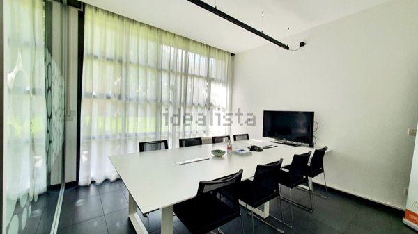 ufficio in vendita ad Alba