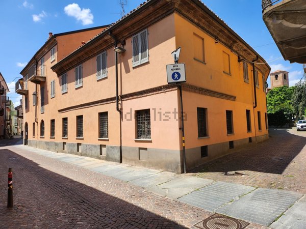 appartamento in vendita ad Alba