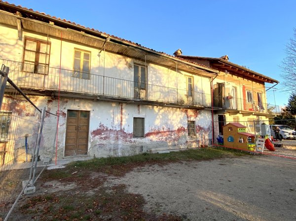 casa indipendente in vendita ad Alba