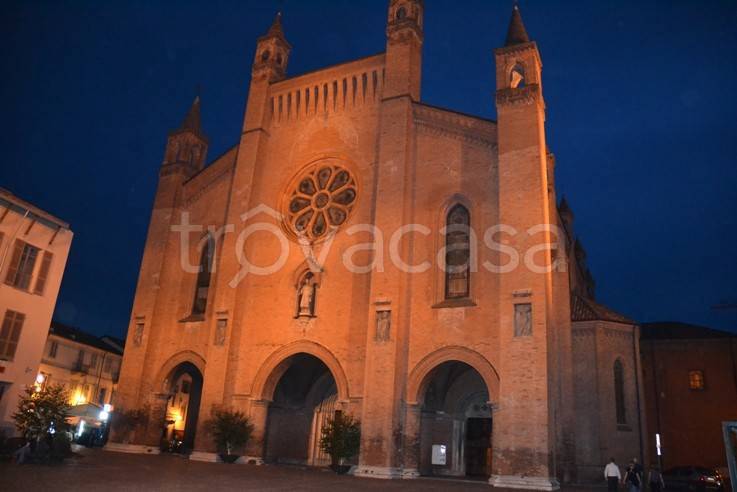 appartamento in vendita ad Alba